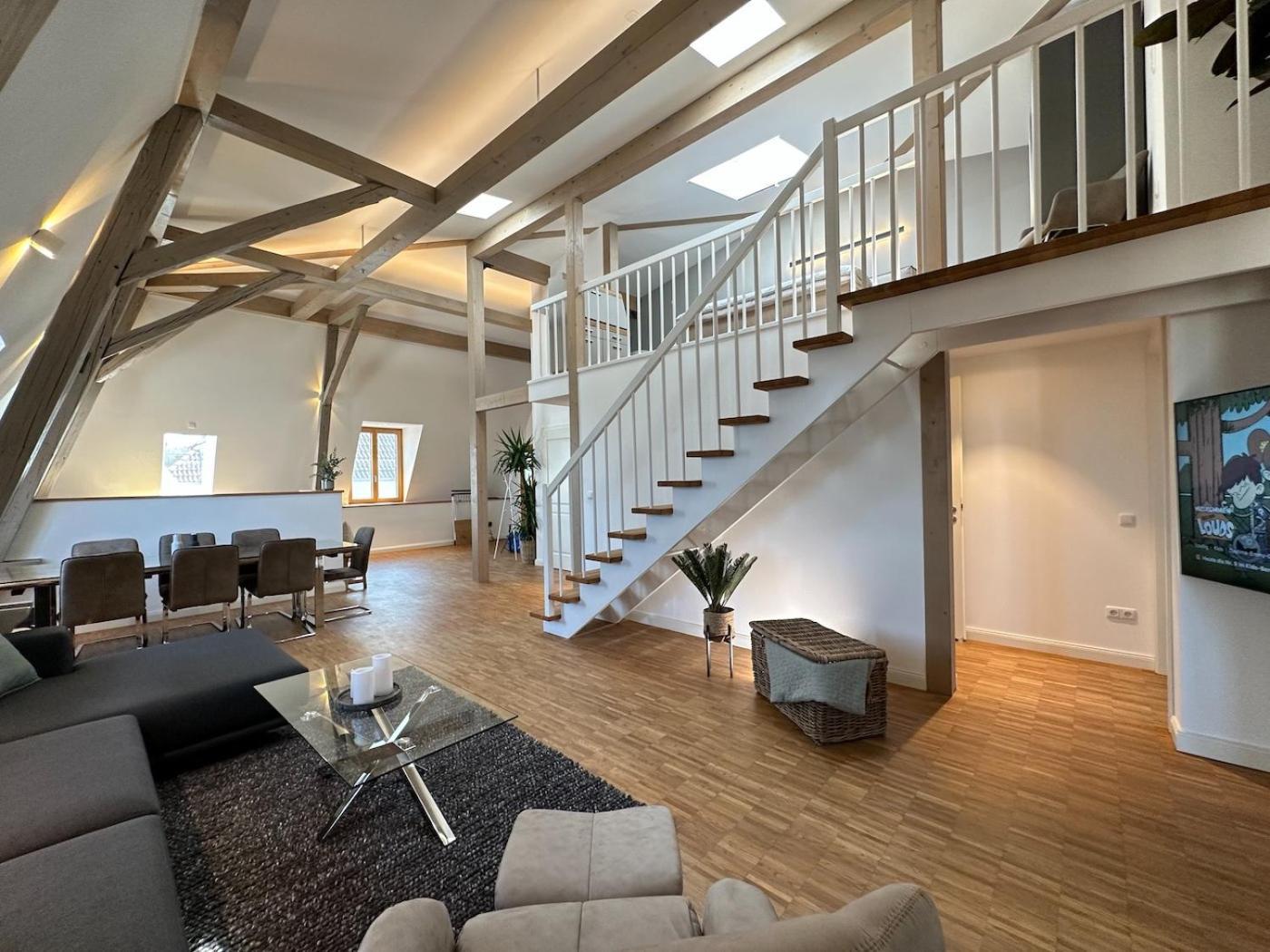 Truly - Viel Platz Fuer Business & Familie - Modern, Garage, Fahrstuhl Apartment Augsburg Exterior photo